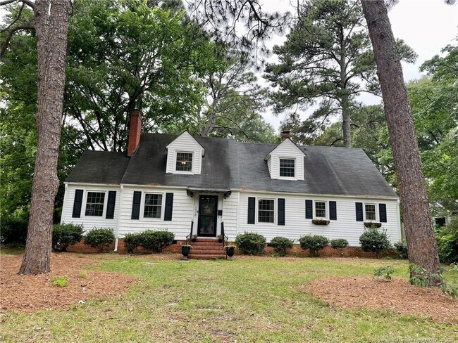 Building Photo - 238 Pinecrest Dr