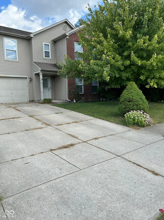 Primary Photo - 14229 Weeping Cherry Dr