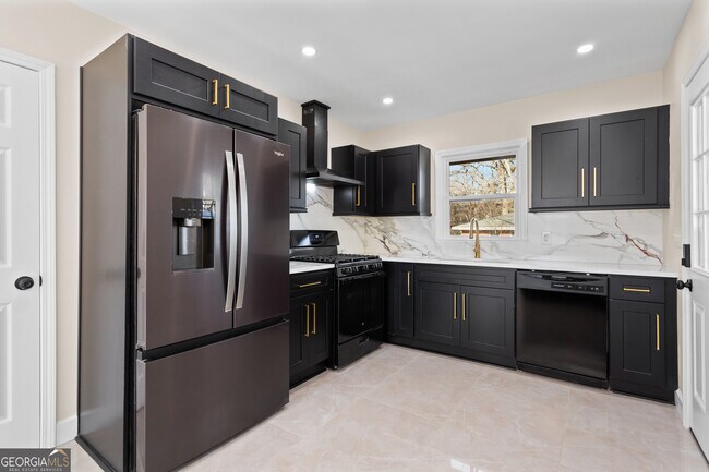 Building Photo - 1766 Flintwood Dr SE