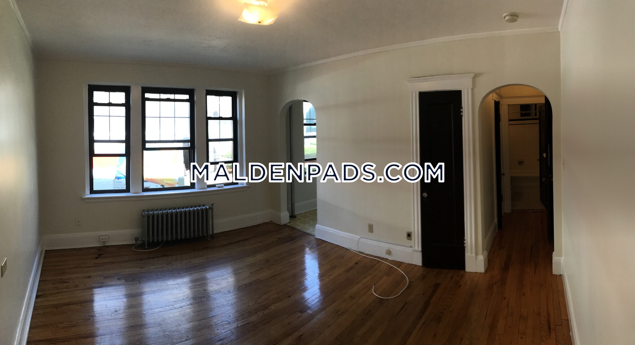Building Photo - 349 Pleasant St