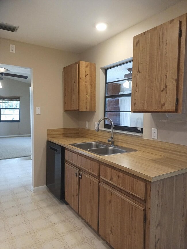 Building Photo - 4374 Walden Cir