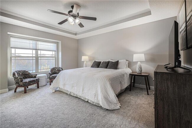 Building Photo - 5029 Woodstock Ct