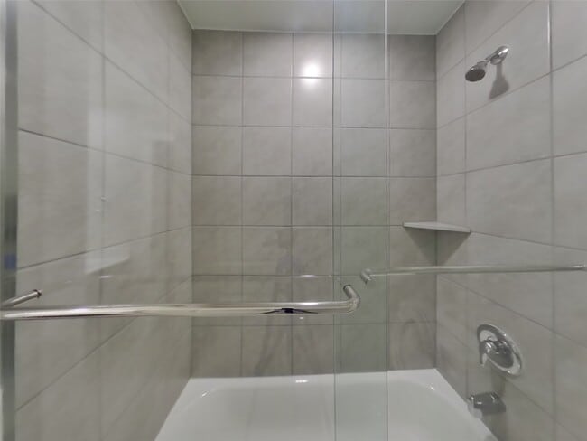 Building Photo - 9835 Willow Creek Commerce Dr