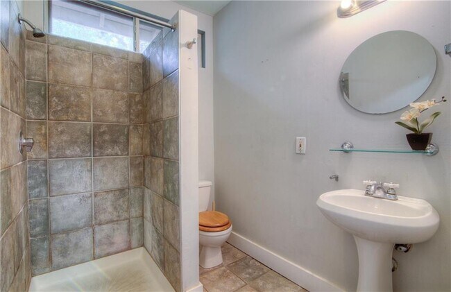 Building Photo - 4517 Avenue F