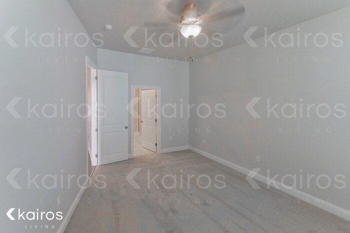 Building Photo - 4816 W Dacha Ln
