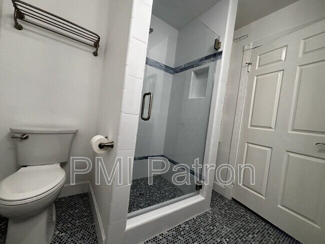 Building Photo - 7422 Seastar Dr