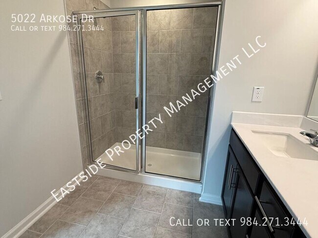 Building Photo - 5022 Arkose Dr