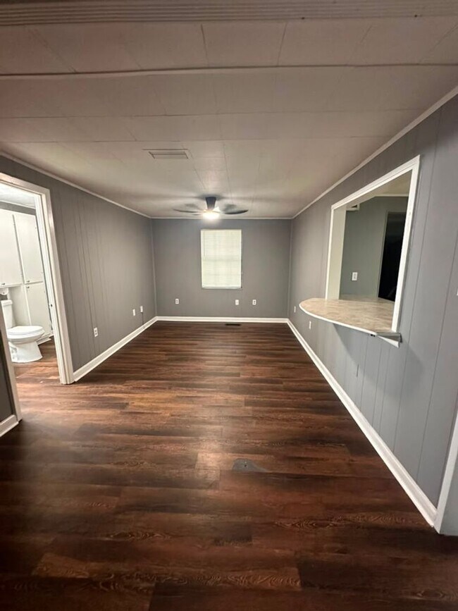 Building Photo - 821 Desota Pl