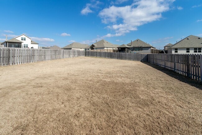 Building Photo - Available 6/01/26 in Woodland Creek