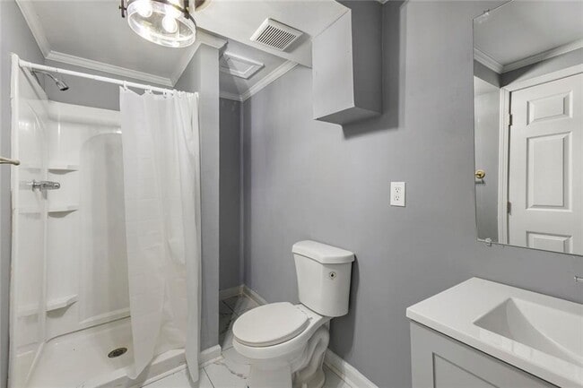 Building Photo - 1246 Elgin Way