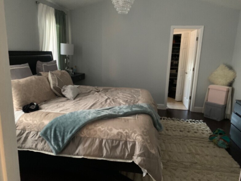 Building Photo - 768 Country Woods Cir