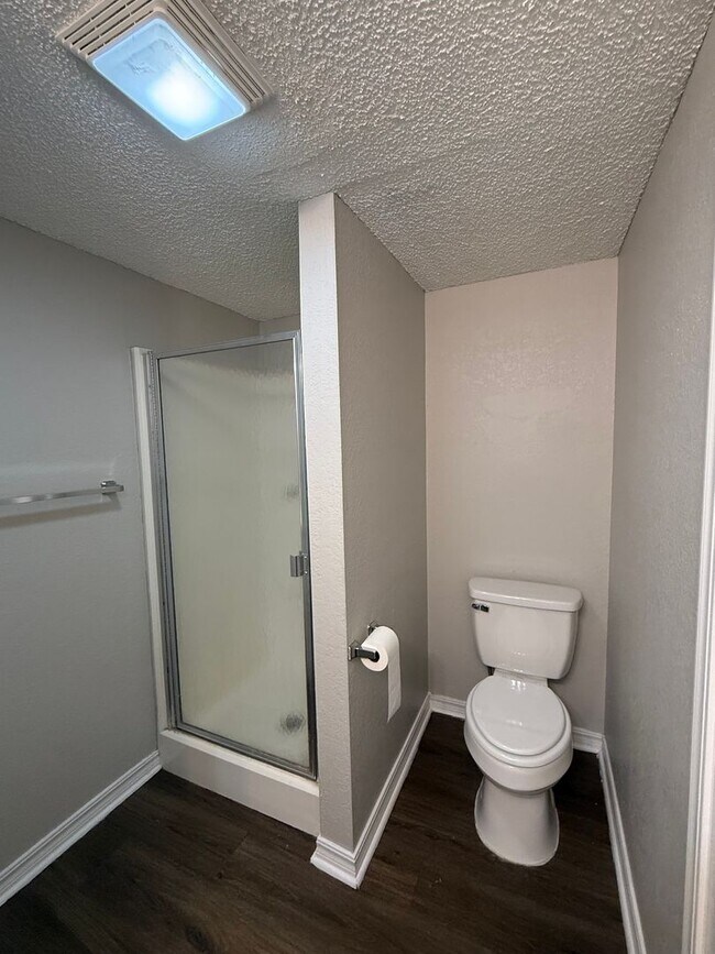 Building Photo - Welcome to your new home on this great corner lot with 3 bedrooms and 2 baths in Owasso!