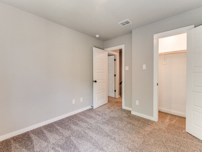 Building Photo - 3628-3630 Frazier Court