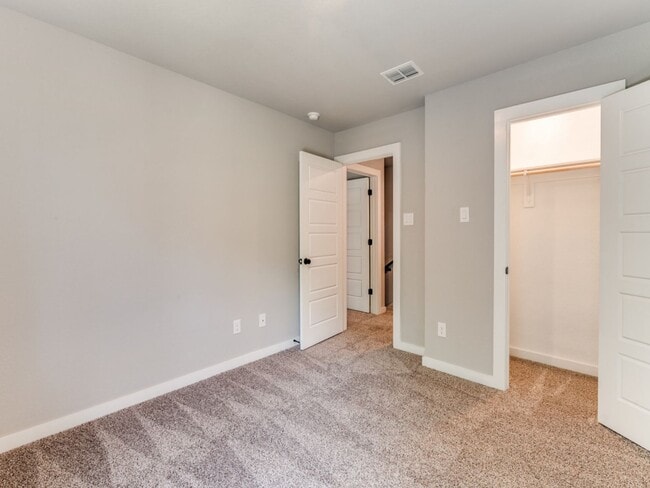 Building Photo - 3636-3638 Frazier Ct