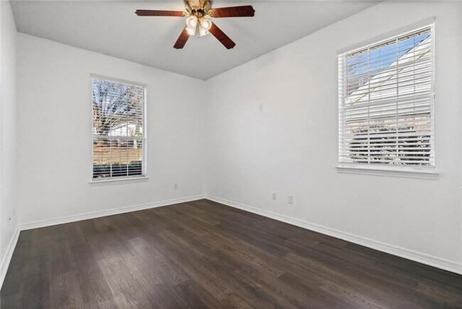 Building Photo - 1263 Smithfield Rd E