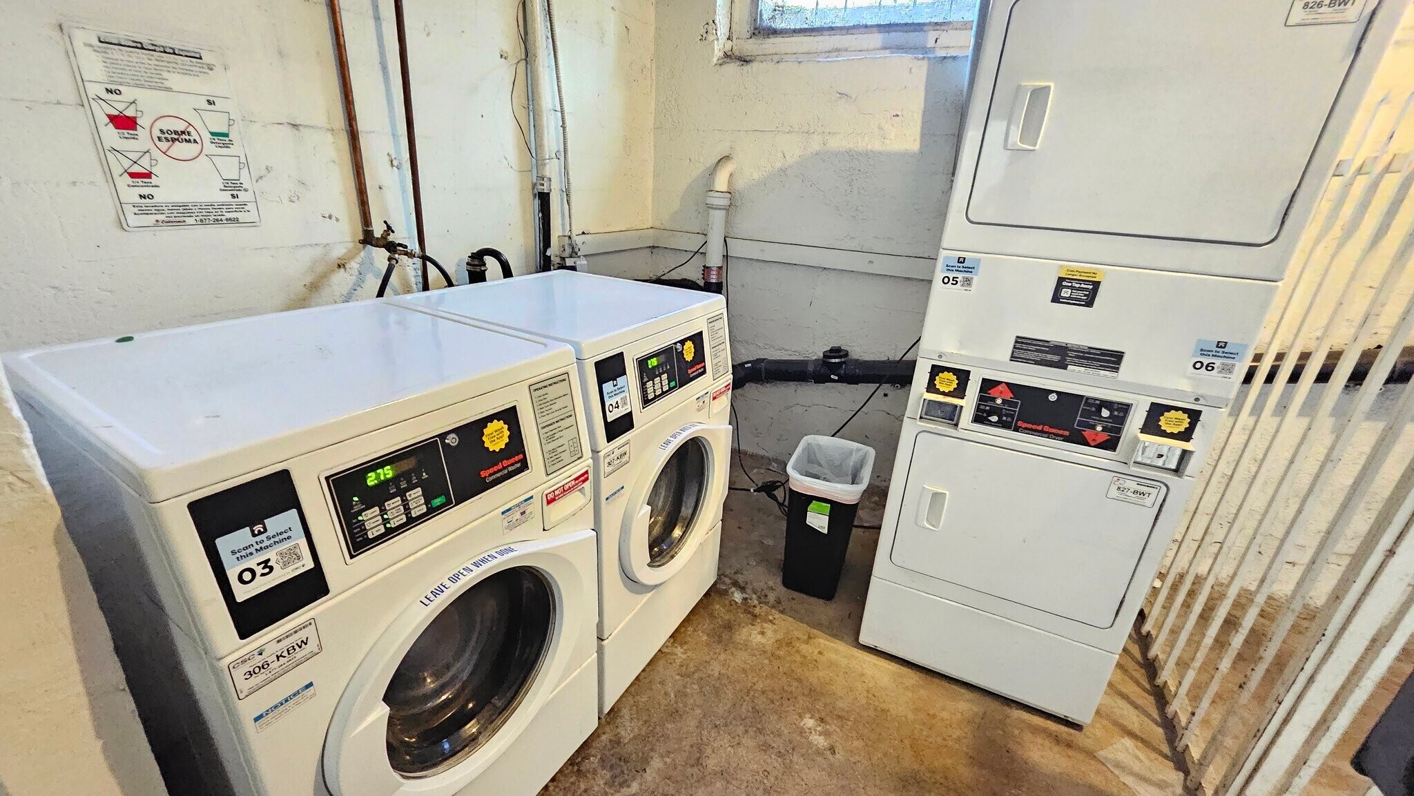 Building Photo - 1750 S Longwood Ave