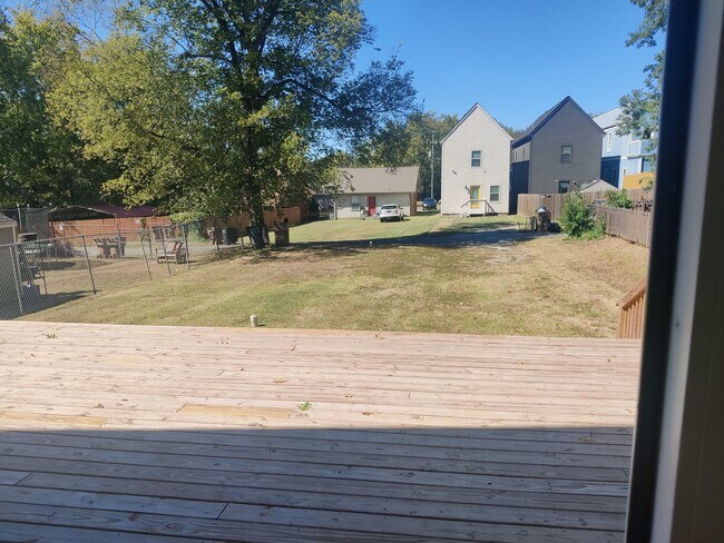 Building Photo - "Spacious 4-Bedroom Home on Pennock Avenue...