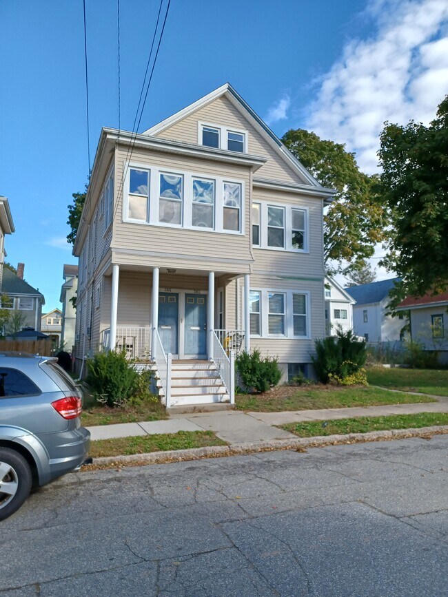 385 Farm St 385 Farm St New Bedford MA 02740 Apartment Finder