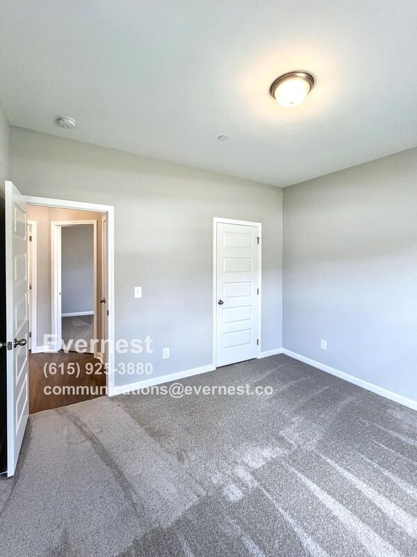 Building Photo - 1037 Echo Rdg Rd