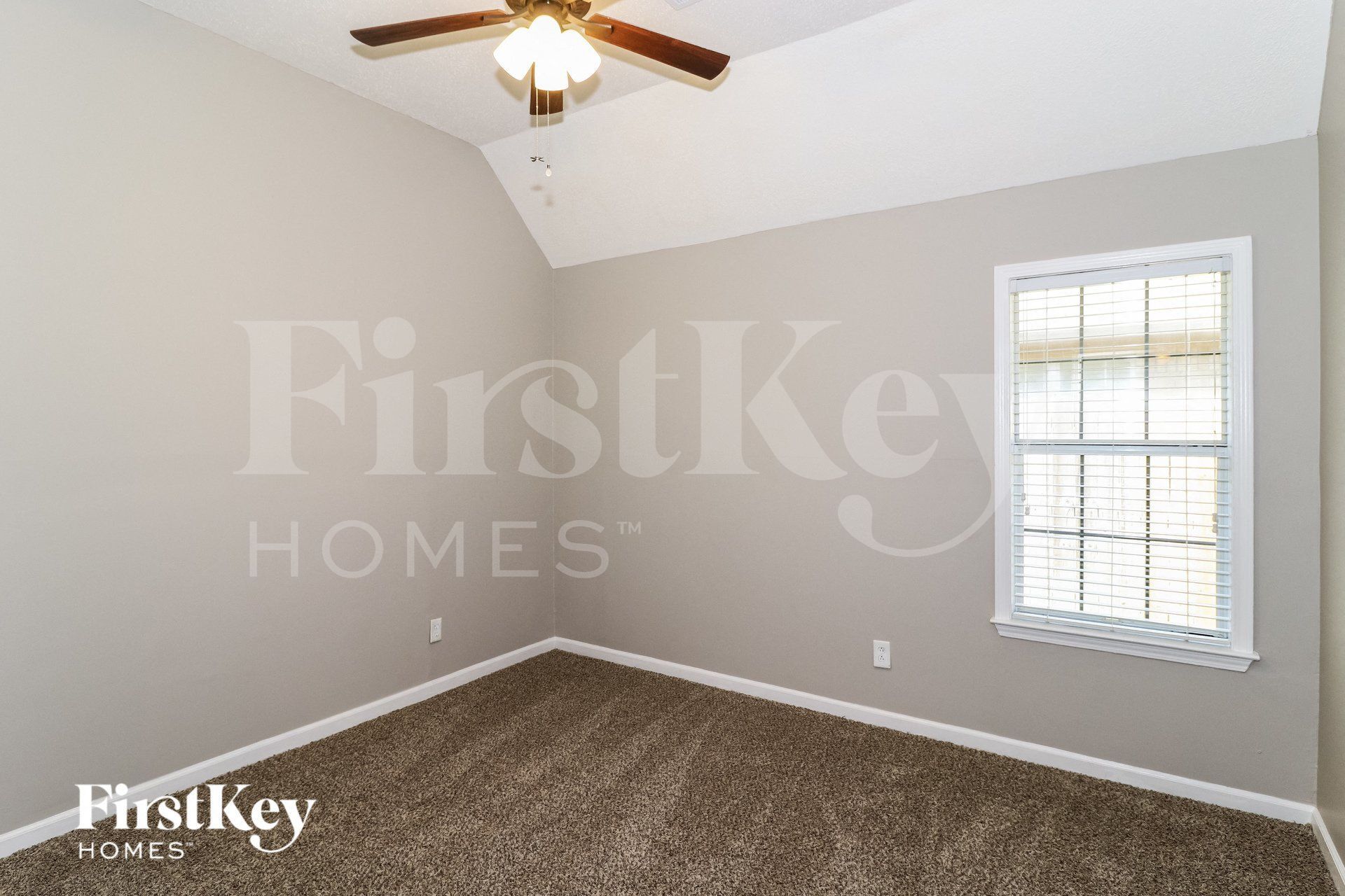 Building Photo - 1615 Farkleberry Dr