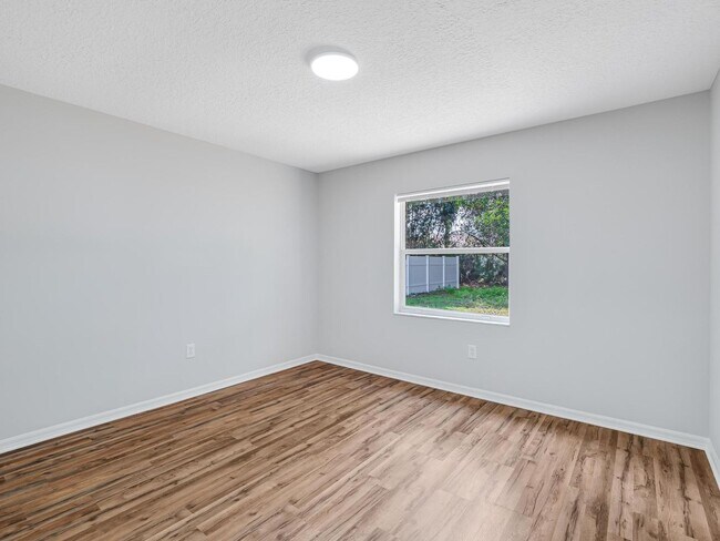 Building Photo - 91 Pebble Beach Dr