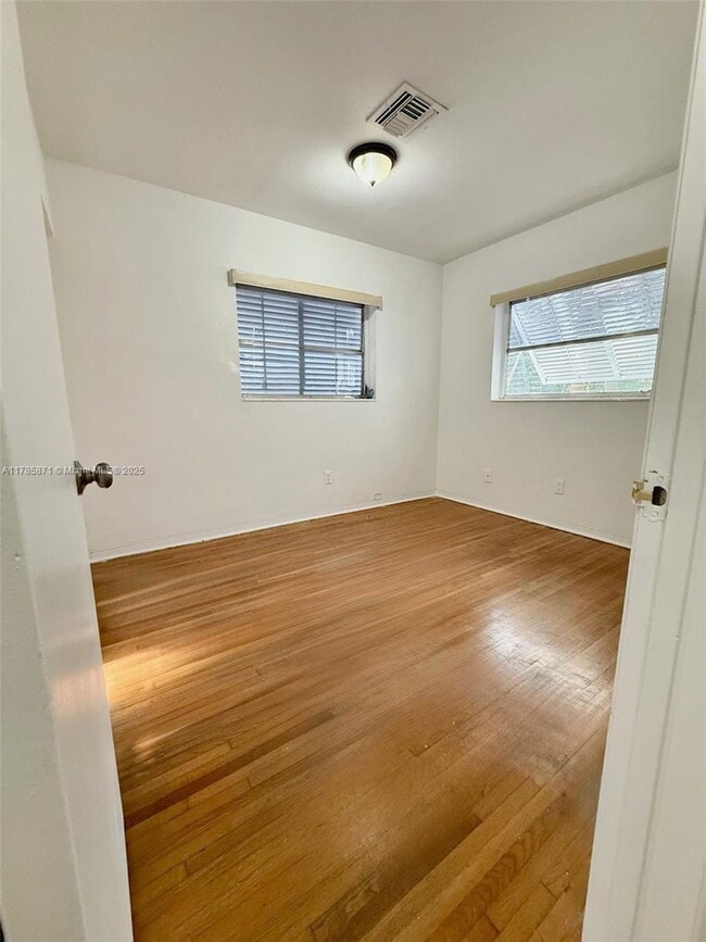 Building Photo - 8670 SW 28th St