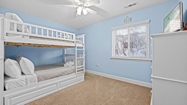 Building Photo - 814 Brighton Pl