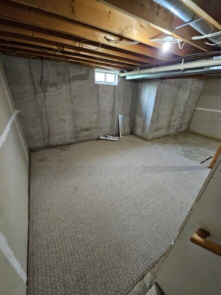 Building Photo - 5670 Gables Dr