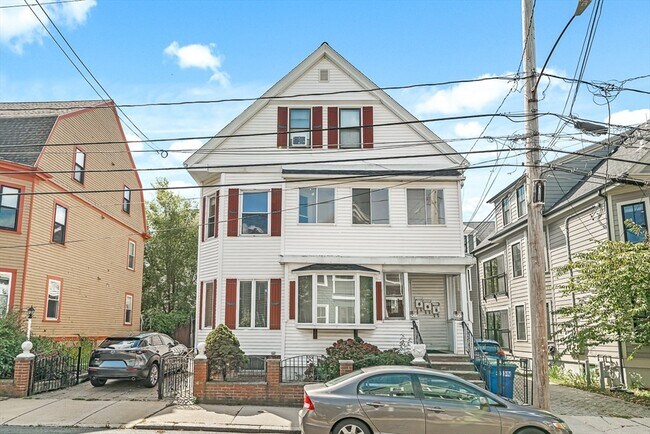 Building Photo - 36 Windsor Rd