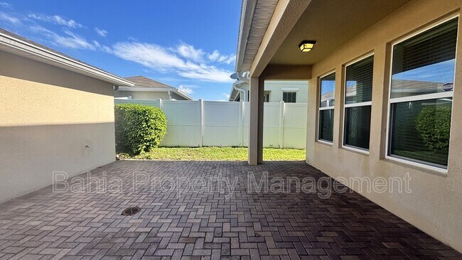Building Photo - 15572 Blackbead St