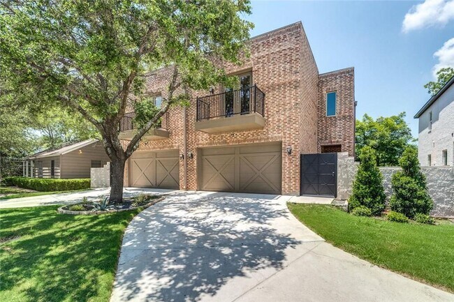 Primary Photo - Templeton