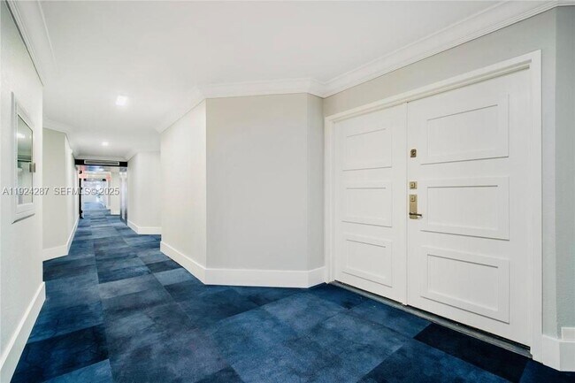 Building Photo - 6423 Collins Ave