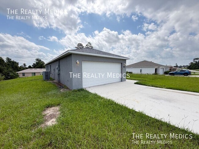 Building Photo - 15619 SW 23rd Court Rd