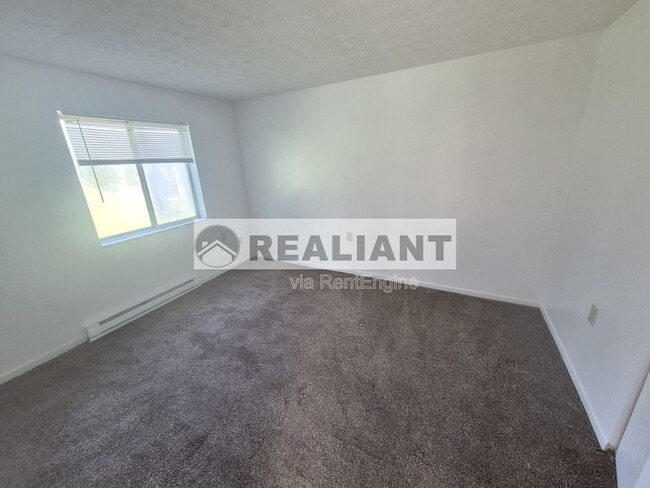 Building Photo - 918 Highland Ave