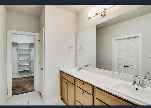 Building Photo - 1835 Balfour Bnd