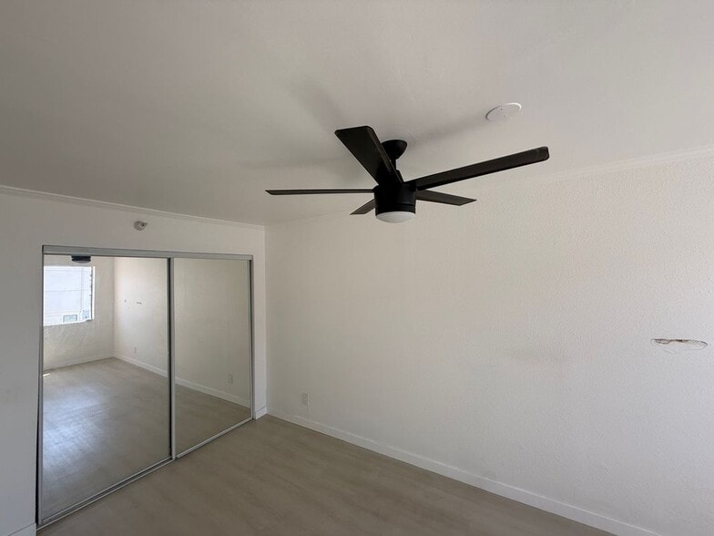 Building Photo - 1816 N Gramercy Pl