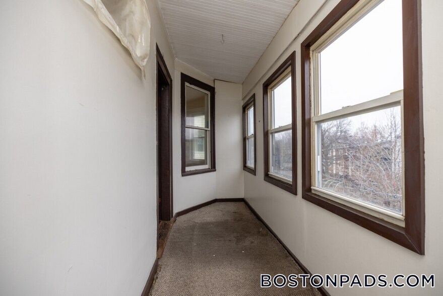 Building Photo - 339 Allston St