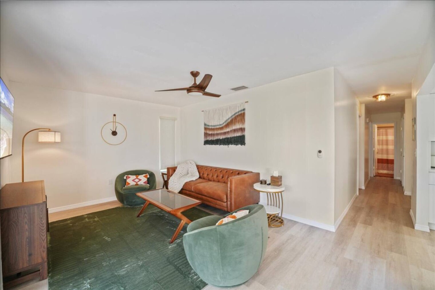 Building Photo - 113 Base Ave W