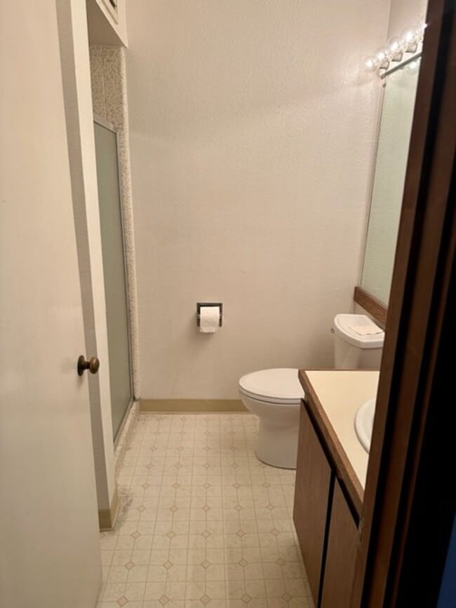 Building Photo - Santa Cruz, 2bd. 2ba. Condo, close to Down...
