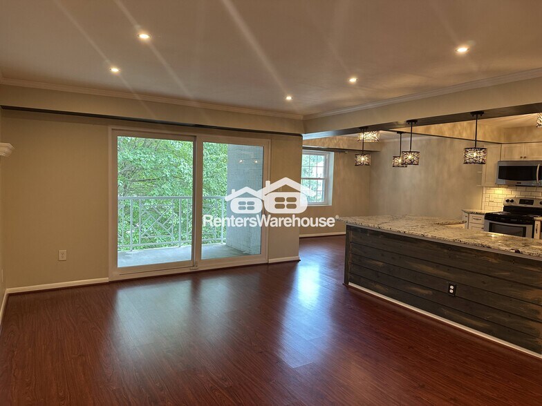 Building Photo - 119 Castletown Rd