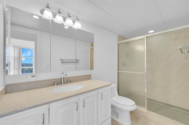 Building Photo - 2841 N Ocean Blvd
