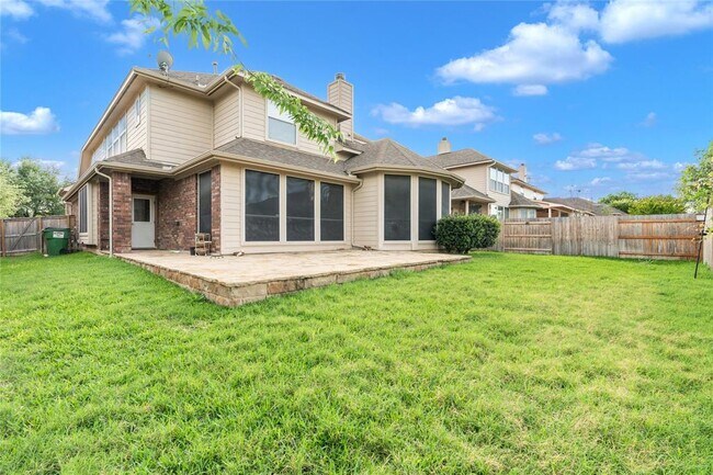 Building Photo - 4204 Fairmeadow Dr