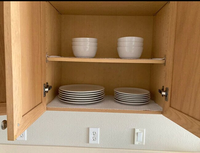 Building Photo - 4021 W 8th St