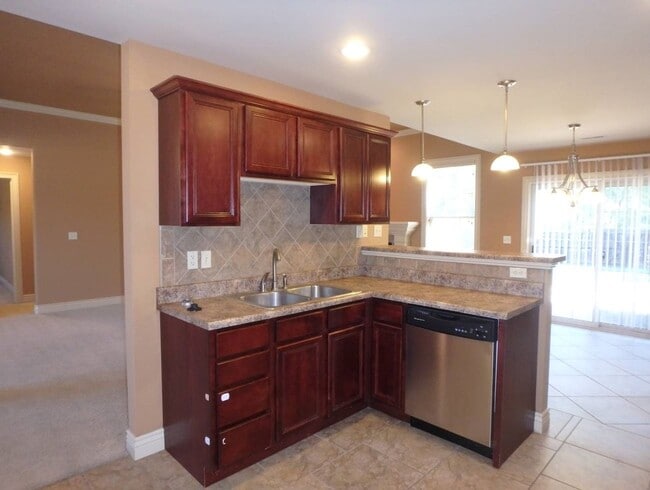 Building Photo - Great 3 Bed 2 Bath House in Mill Creek Manor!