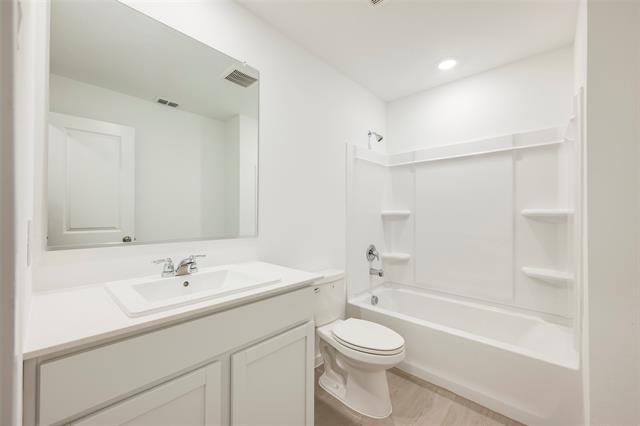 Building Photo - 4945 Draper Rdg Dr