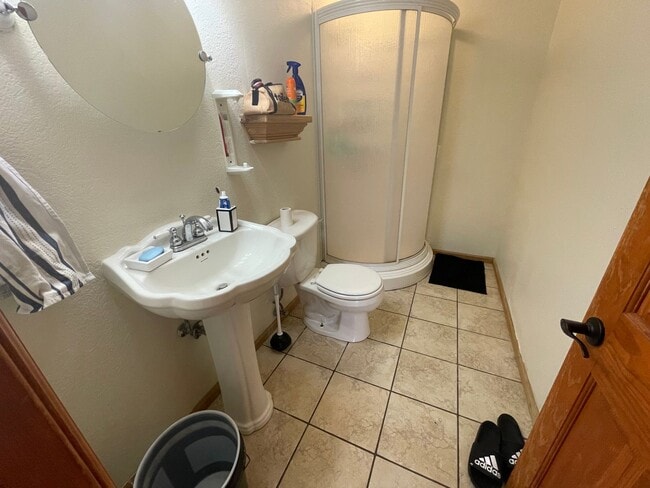 Building Photo - Beautiful 4 Bedroom Home in West Greeley – Available in May!