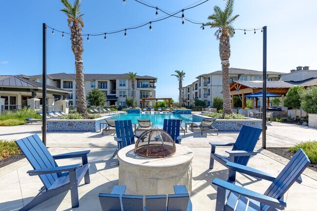 Building Photo - Experience the height of living at City Heights at College Station.