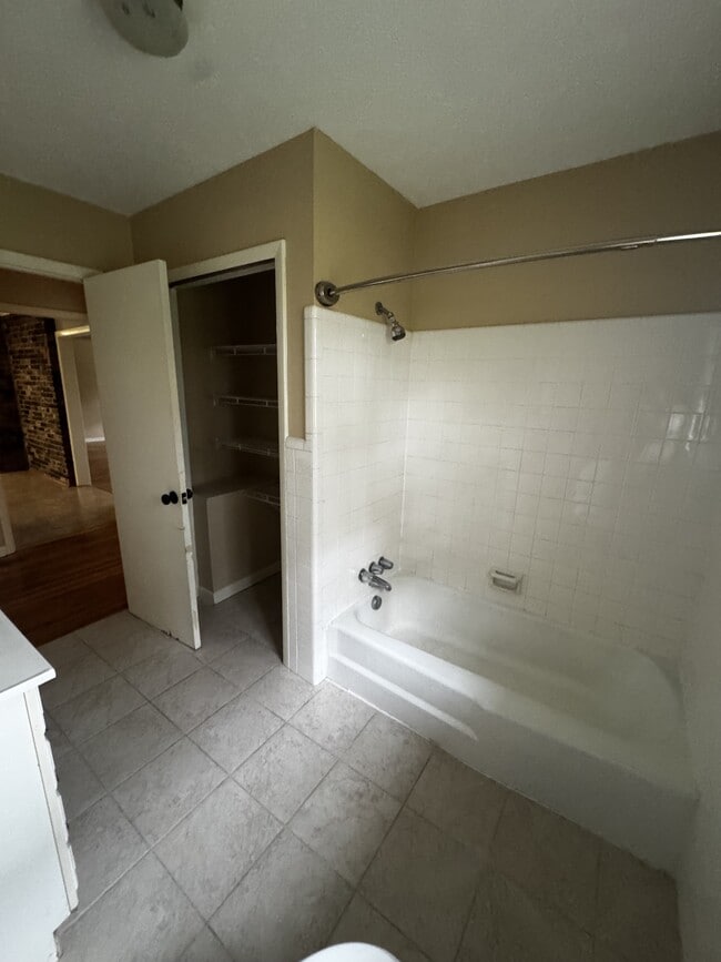 Building Photo - 1230 Martinsville Rd