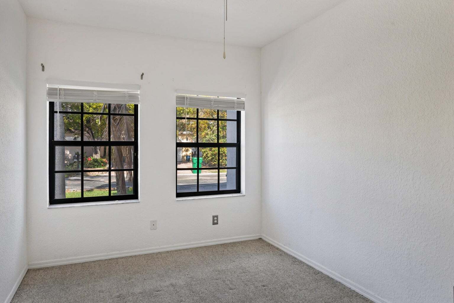 Building Photo - 3471 NW 112th Ave
