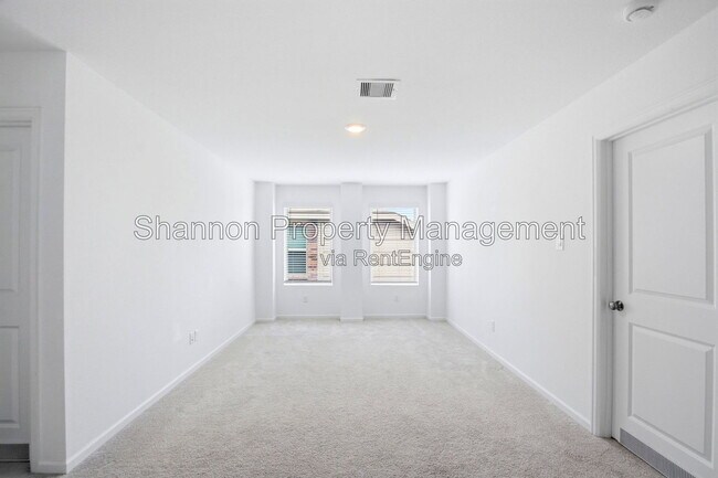 Building Photo - 27147 Breakaway Ln